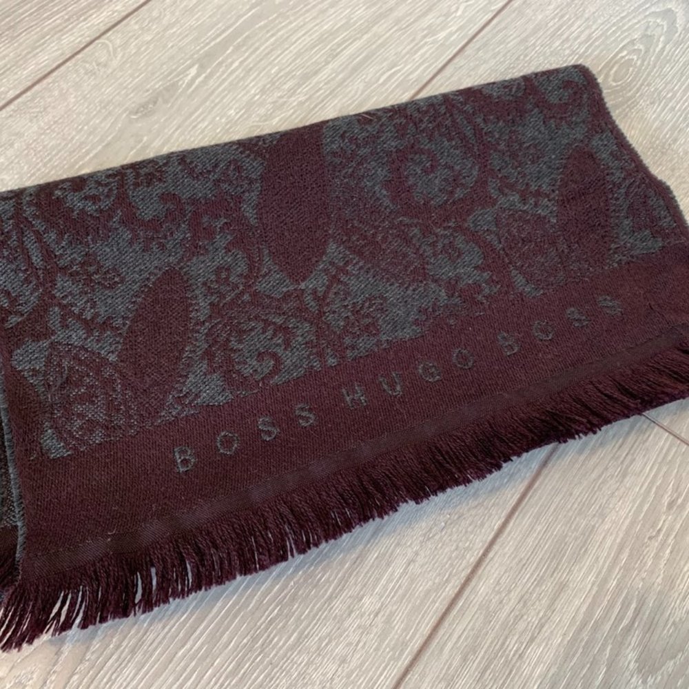 HUGO BOSS Paisley Purple Blue Wool Scarf